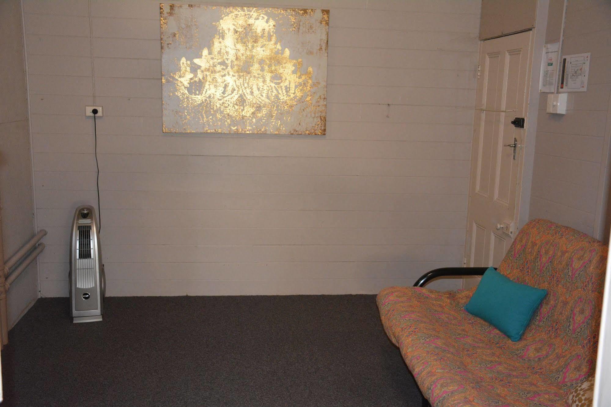 The Burdekin Hotel Ayr Extérieur photo