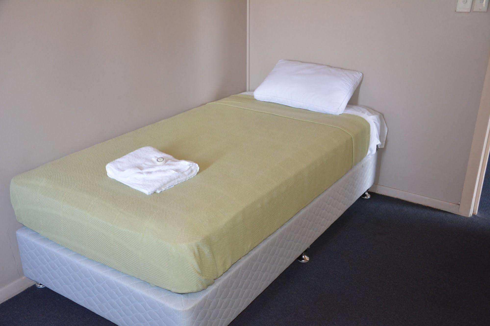 The Burdekin Hotel Ayr Extérieur photo